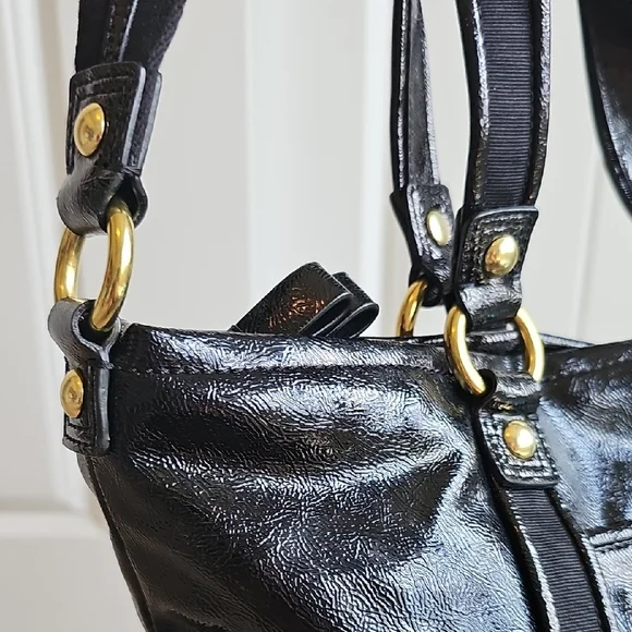 Coach NWOT Poppy Daisy Liquid Leather Tote Shoulder Bag - Picture 5 of 11